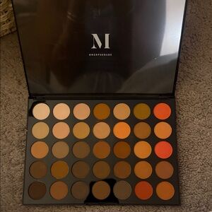 Morphe Eyeshadow Palette - Warm Tones